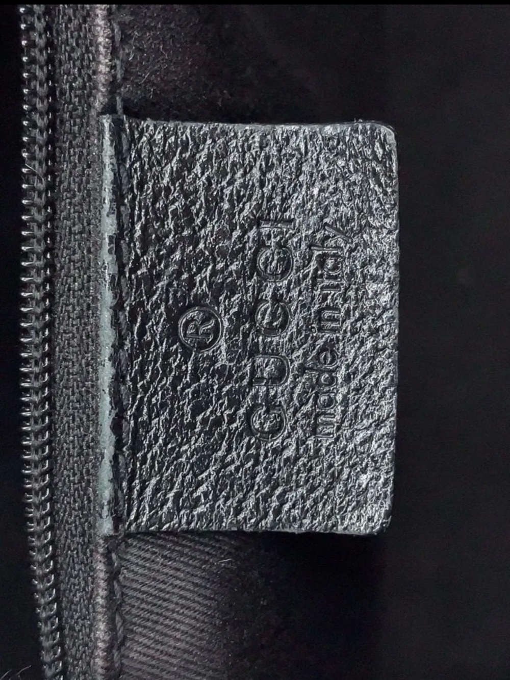 Authentic Gucci GG Canvas Leather
Black Hand Bag - Picture 9 of 10